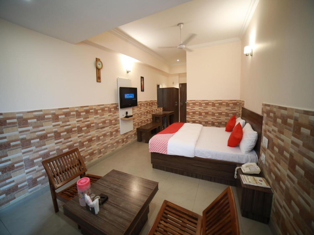Oyo 15561 Corporate Villa Jammu Εξωτερικό φωτογραφία